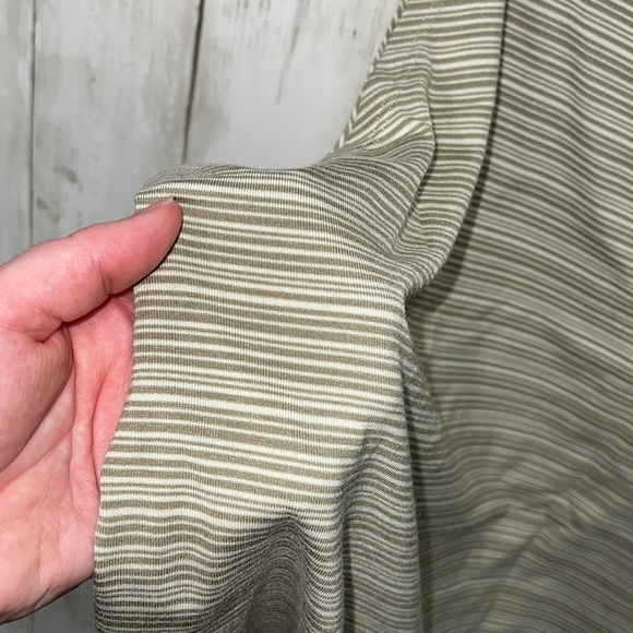 Athleta Muscle Tank Striped Green Size 3X - Picture 5 of 5